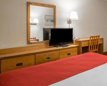 Standard Room, 2 Queen Beds, Non Smoking