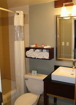 Deluxe Room, 2 Queen Beds