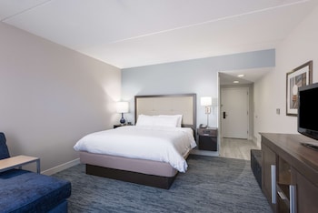 One king bed other non smoking
