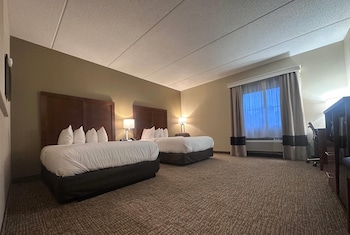 Suite, 2 Queen Beds, Non Smoking