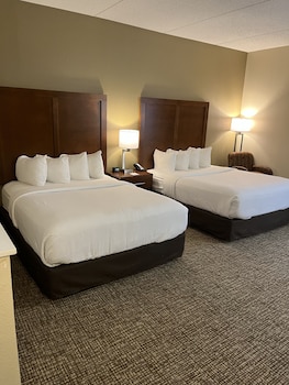 Suite, 2 Queen Beds, Non Smoking