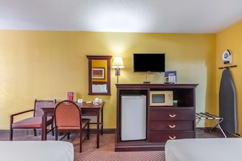 Room, 2 Queen Beds, Non Smoking