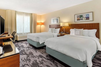 Room, 2 Double Beds (Mobility/Hearing Access, Roll-in Shwr)