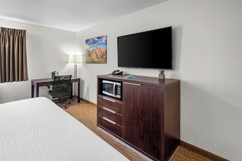 Standard Room, 1 King Bed