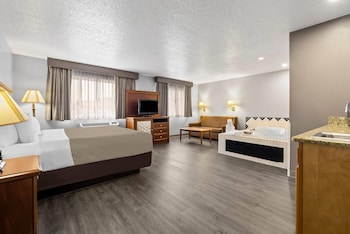 Suite, 1 King Bed, Non Smoking, Hot Tub