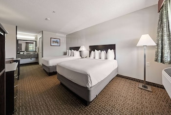 Room, 2 Queen Beds, Non Smoking