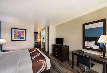 Suite, 1 King Bed with Sofa bed, Non Smoking (2 Person Sofa Bed)