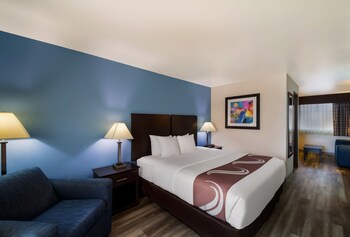 Suite, 1 King Bed with Sofa bed, Non Smoking (2 Person Sofa Bed)