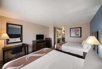 Suite, Multiple Beds, Non Smoking (2 Queen, 2 Person Sofa Bed)