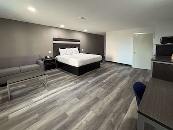 Deluxe Room, 1 King Bed, Smoking