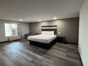 Deluxe Room, 1 King Bed, Smoking
