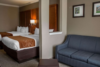 Suite, Multiple Beds, Non Smoking