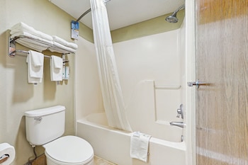 Room, 2 Queen Beds, Non Smoking (Pet-Friendly Room)