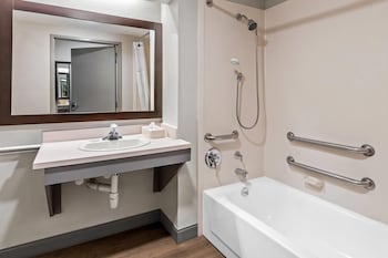 Room, 1 King Bed, Accessible, Non Smoking (Mobility/Hearing, tub w/grab bars)