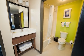 King Suite, Non-Smoking