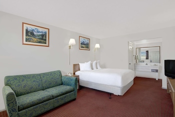 Standard Room, 1 Queen Bed