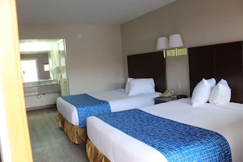 Room, 2 Queen Beds, Non Smoking (Pet-Friendly)