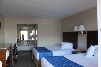 Standard Room, 2 Queen Beds