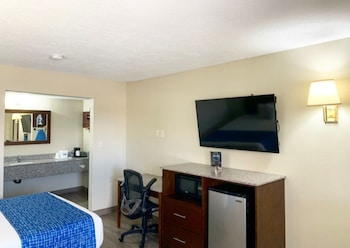 Deluxe Room, 1 Queen Bed, Non Smoking