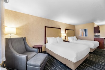 Standard Room, 2 Queen Beds, Non Smoking, Refrigerator & Microwave