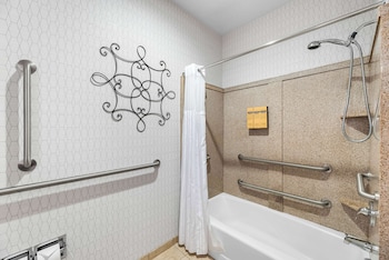 Standard Room, 1 King Bed, Non Smoking, Refrigerator & Microwave