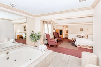 Suite, 1 King Bed
