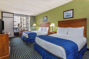 Room, 2 Queen Beds, Accessible, Non Smoking (Mobility, Roll-In Shower)