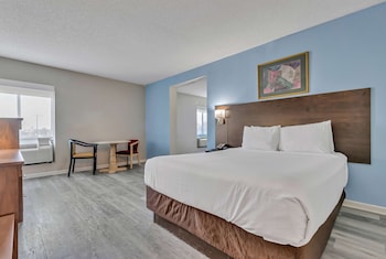 Family Suite, 2 Queen Beds, Non Smoking (Second Floor, Stairs, No Elevator)