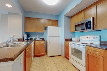 Suite, 3 Bedrooms