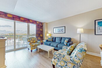 Suite, 3 Bedrooms