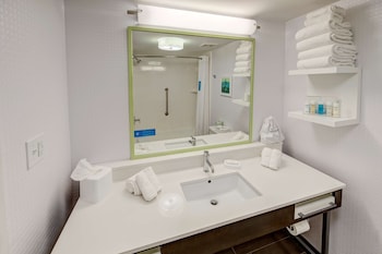 Standard Room, 1 King Bed (with Chaise Lounge)