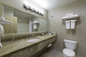Classic Room, 2 Queen Beds, Non Smoking