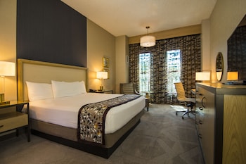 Classic Room, 1 King Bed, Non Smoking