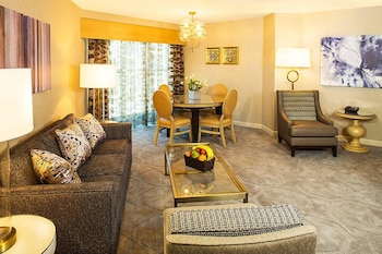 Petite Suite with Soaking Tub, Non - Smoking