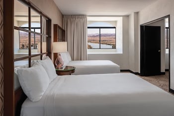 North Tower Vista Suite 2 Doubles Non-Smoking (Newly Renovated)
