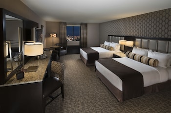 Gold Tower Deluxe Two Beds