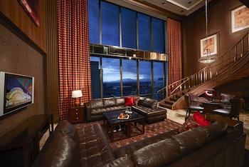 One Bedroom Spa Suite