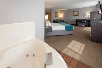 Suite, 1 King 1 Bed Whirlpool