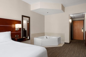 Superior Room, 1 King Bed, Non Smoking, Jetted Tub