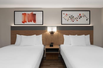 Room, 2 Queen Beds, Non Smoking, Kitchenette