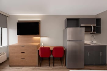 Room, 2 Queen Beds, Non Smoking, Kitchenette