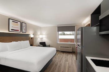 Room, 1 King Bed, Non Smoking, Kitchenette