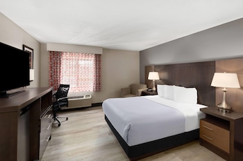 Room, 1 Queen Bed, Accessible, Non Smoking (Mobility)
