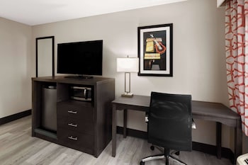 Room, 1 Queen Bed, Accessible, Non Smoking (Mobility)