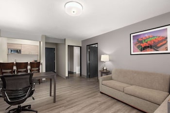 Deluxe Room, 1 King Bed, Non Smoking (Deluxe Executive Room)