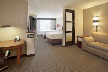 Two Double Beds (With Sofa Bed)