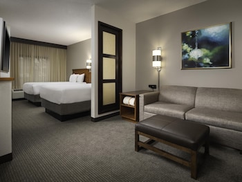 Two Double Beds High Floor (With Sofa Bed)