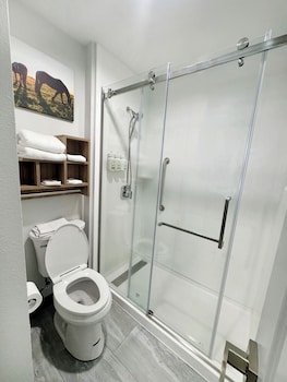Deluxe Room, 1 King Bed, Non Smoking