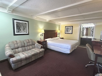 Room, 1 King Bed, Smoking
