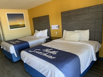 Standard Room, 2 Queen Beds